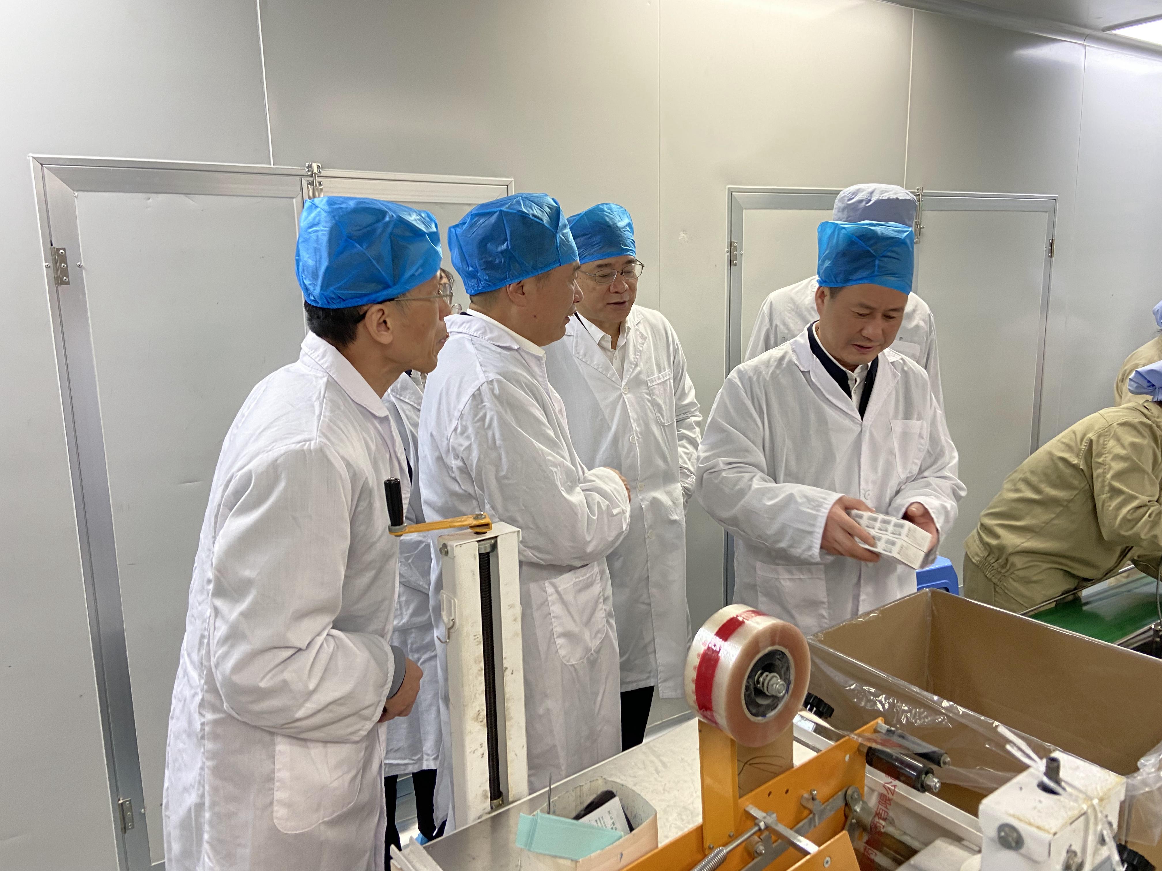 6417b0cbe7628.jpg 6417b0cbe7628.jpg